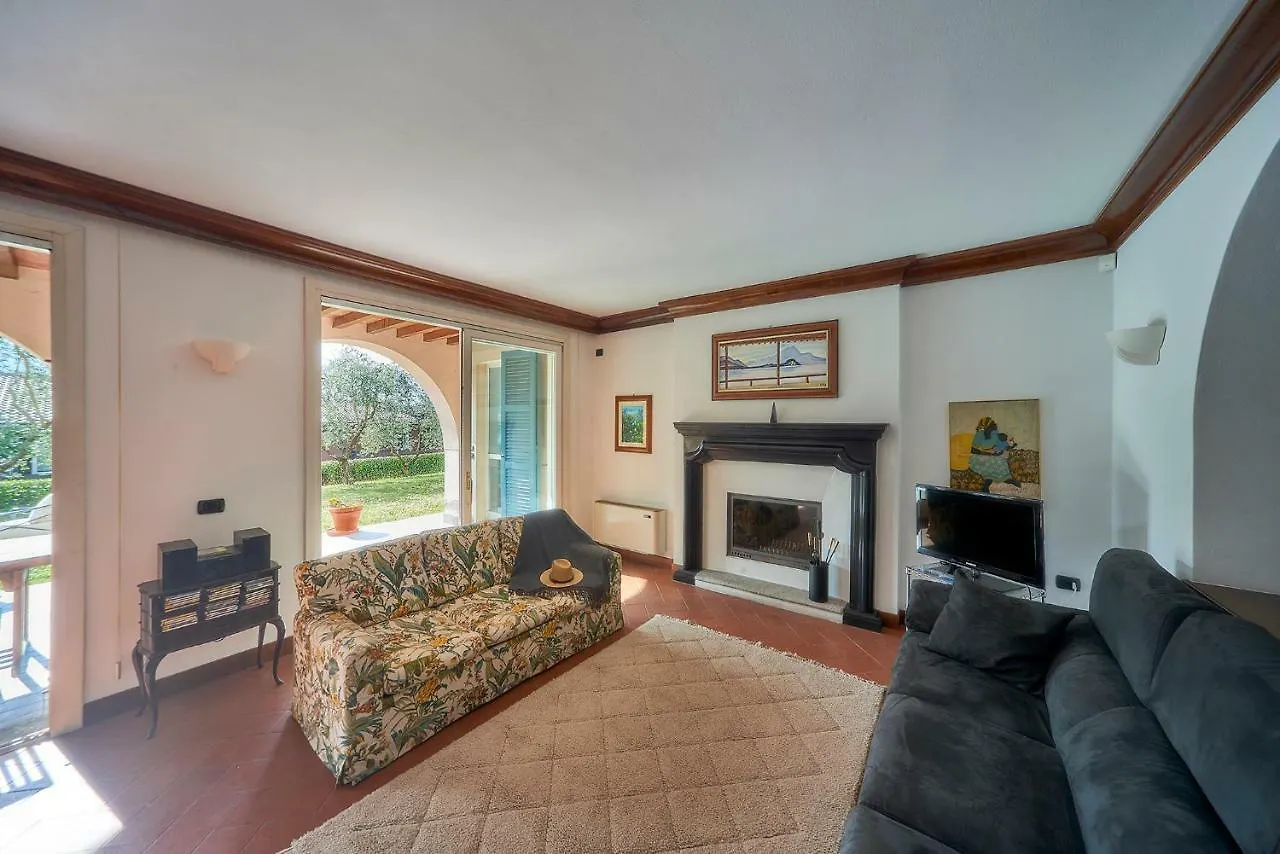 Breezeway Home Lierna