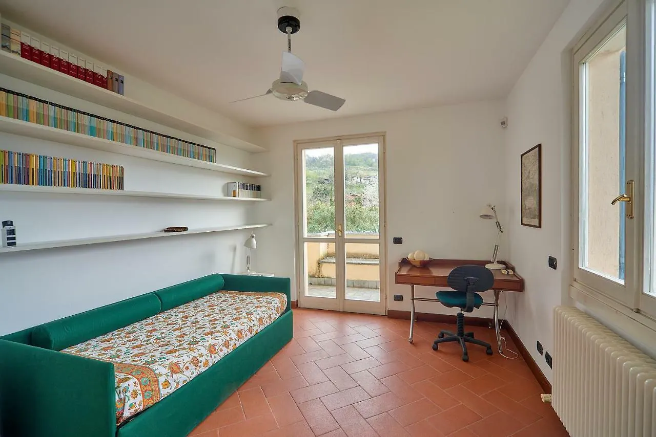 Breezeway Home Lierna Villa