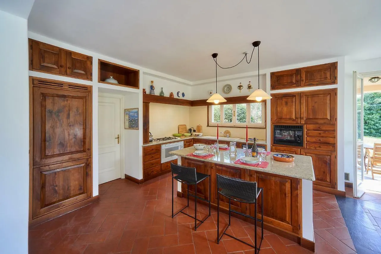 Villa Breezeway Home Lierna Italy